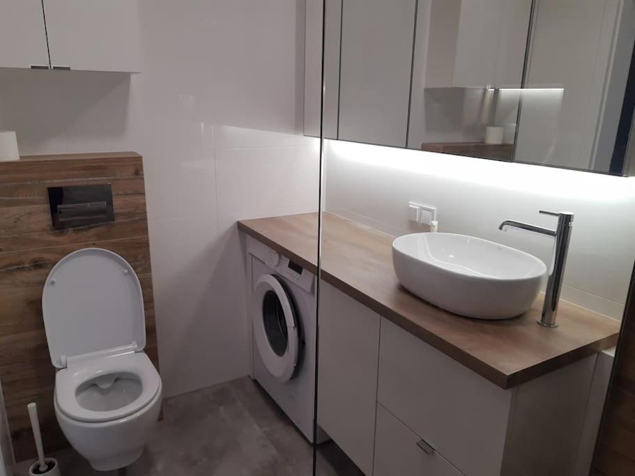 New Apartment Wolynska - Przestronny, Z Widokiem, Czysto, Parking, Balkon Rzeszów Exteriör bild