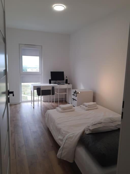 New Apartment Wolynska - Przestronny, Z Widokiem, Czysto, Parking, Balkon Rzeszów Exteriör bild